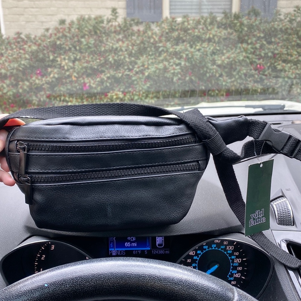 Black Leather Fanny Pack